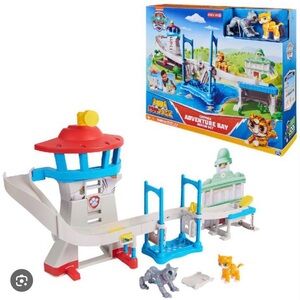 Paw Patrol Adventure Bay Playset - Red, Blue, White, Green
